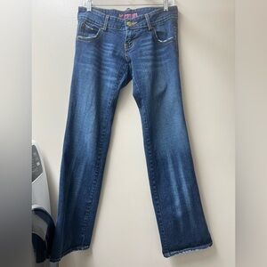 Levi's Women's Low-Rise Flare Jeans Y2K Slightly Distressed Size 9 Jr 30” Inseam